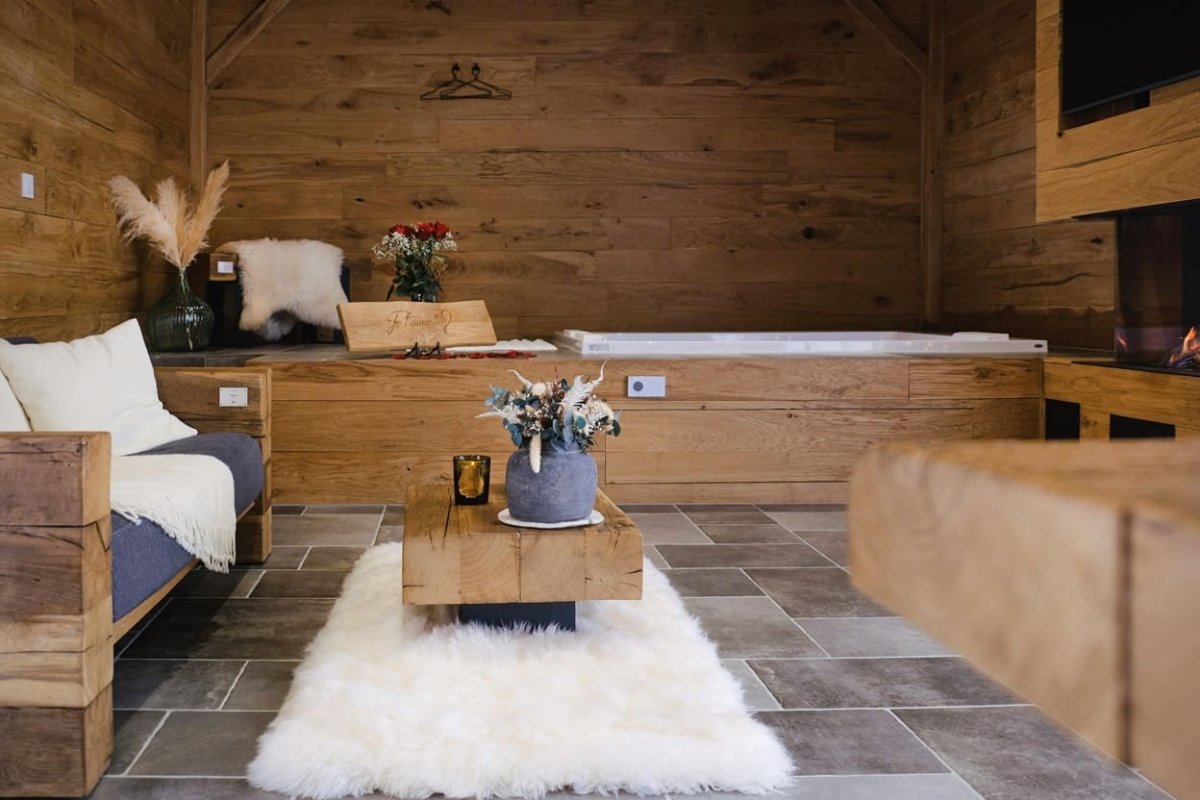 L'authentique - Love’nSpa - weekend en amoureux, love rooms avec spa ou jacuzzi privatifL'orée des lys