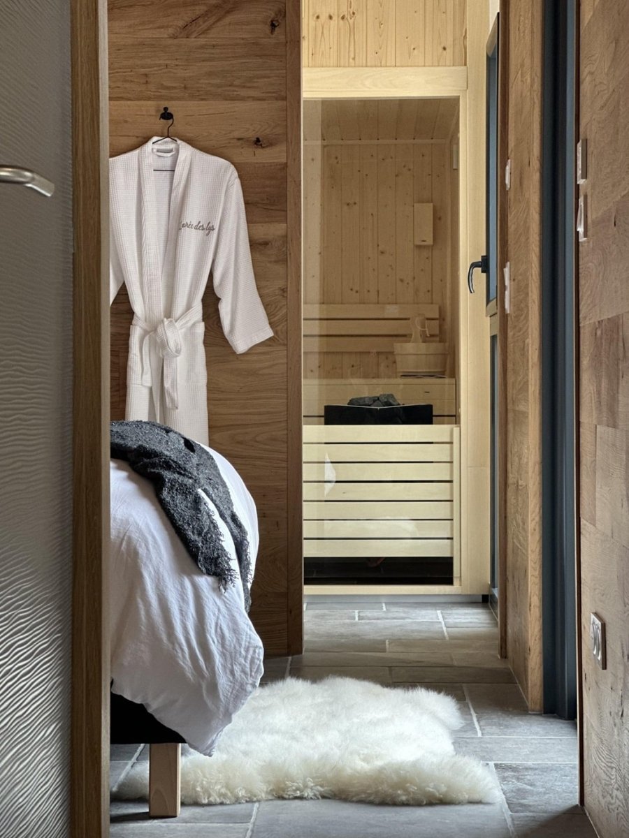 L'authentique - Love’nSpa - weekend en amoureux, love rooms avec spa ou jacuzzi privatif12 de L'orée des lys