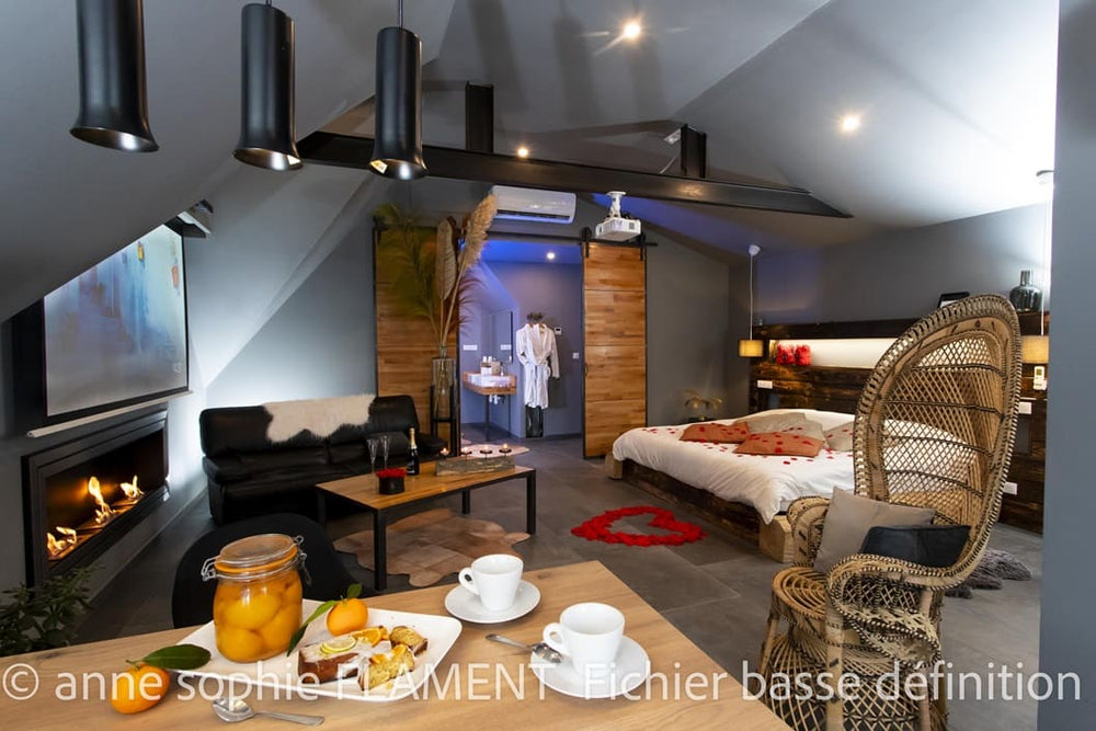 L'AVENTURE - Love’nSpa - weekend en amoureux, love rooms avec spa ou jacuzzi privatif5 de L'AVENTURE