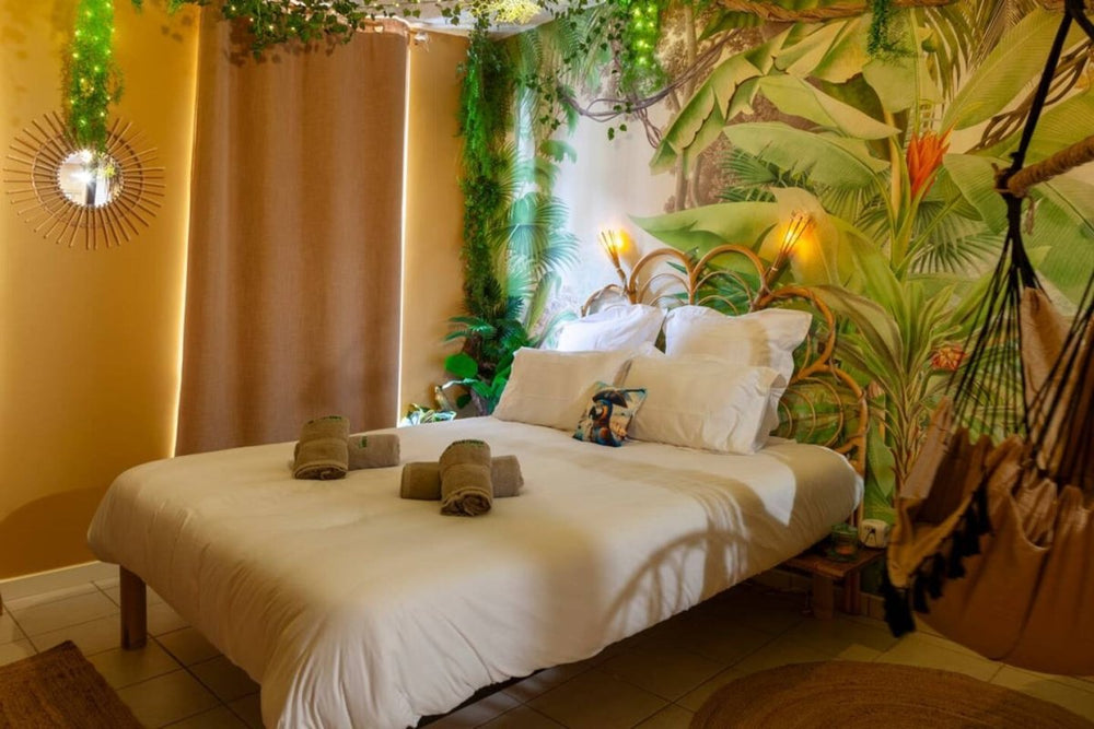 L'aventurier, la jungle - Love’nSpa - weekend en amoureux, love rooms avec spa ou jacuzzi privatif11 de L'aventurier, la jungle