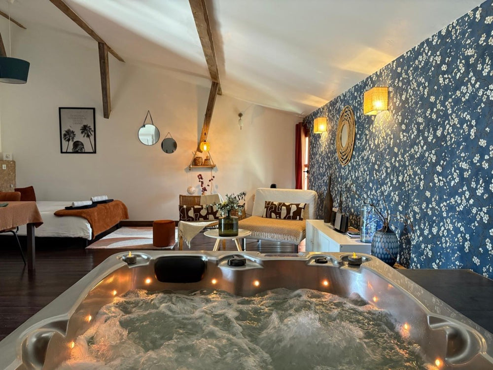 Le 7 De Coeur - Love’nSpa - weekend en amoureux, love rooms avec spa ou jacuzzi privatif3 de Le 7 De Coeur