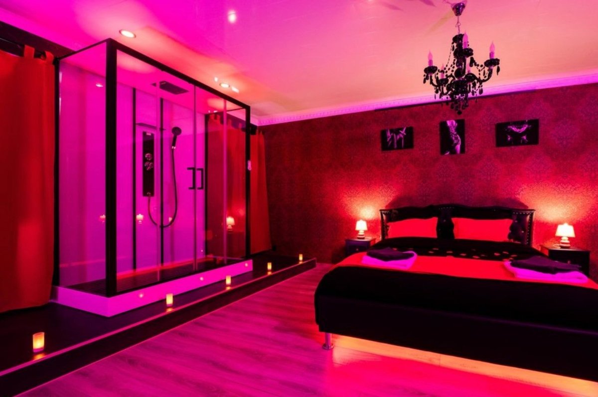 Le 7ème Ciel - Love’nSpa - weekend en amoureux, love rooms avec spa ou jacuzzi privatifLe 7ème Ciel