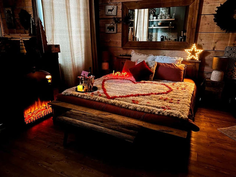 Le Chalet Romantique Spa & Ciné Privé - Love’nSpa - weekend en amoureux, love rooms avec spa ou jacuzzi privatif3 de Le Chalet Romantique Spa & Ciné Privé