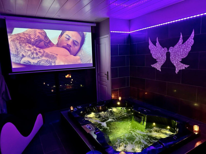 Le Colombier - Love’nSpa - weekend en amoureux, love rooms avec spa ou jacuzzi privatif2 de Le Colombier