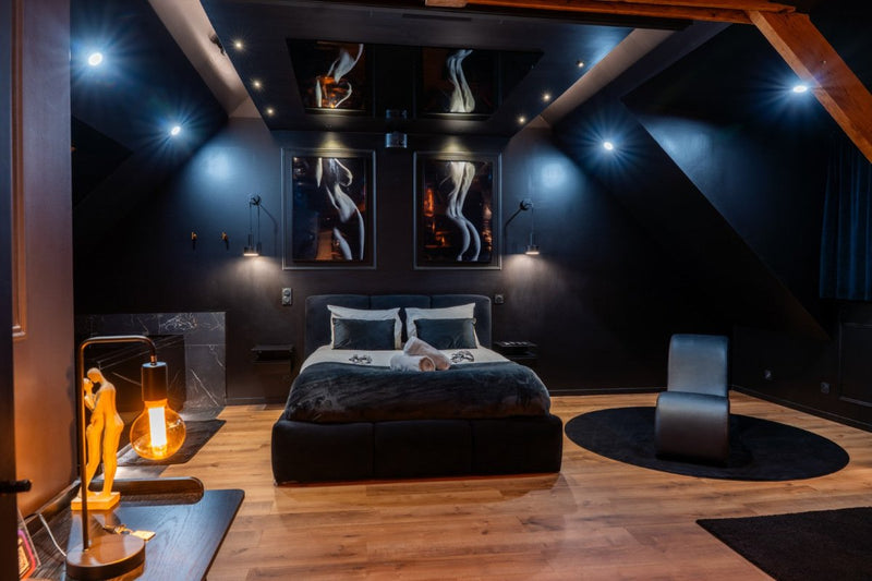Le Côté Secret Lorient - Love’nSpa - weekend en amoureux, love rooms avec spa ou jacuzzi privatif3 de Le Côté Secret Lorient