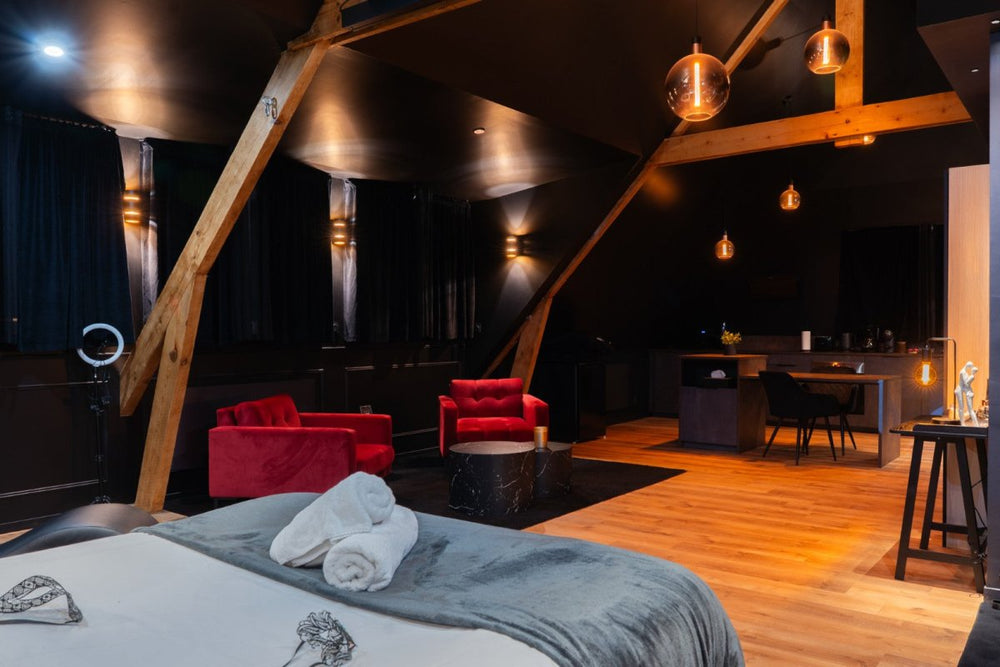 Le Côté Secret Lorient - Love’nSpa - weekend en amoureux, love rooms avec spa ou jacuzzi privatif17 de Le Côté Secret Lorient