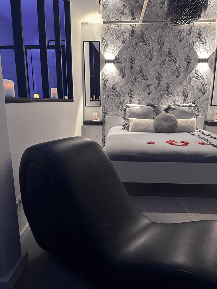 Le Diamant Secret - Love’nSpa - weekend en amoureux, love rooms avec spa ou jacuzzi privatif10 de Le Diamant Secret