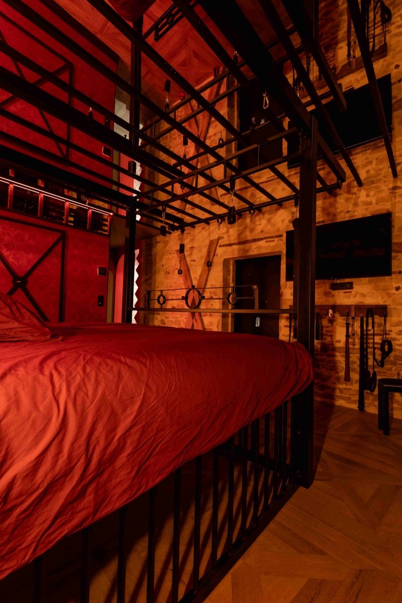 Le Donjon - Love’nSpa - weekend en amoureux, love rooms avec spa ou jacuzzi privatif14 de Le Donjon