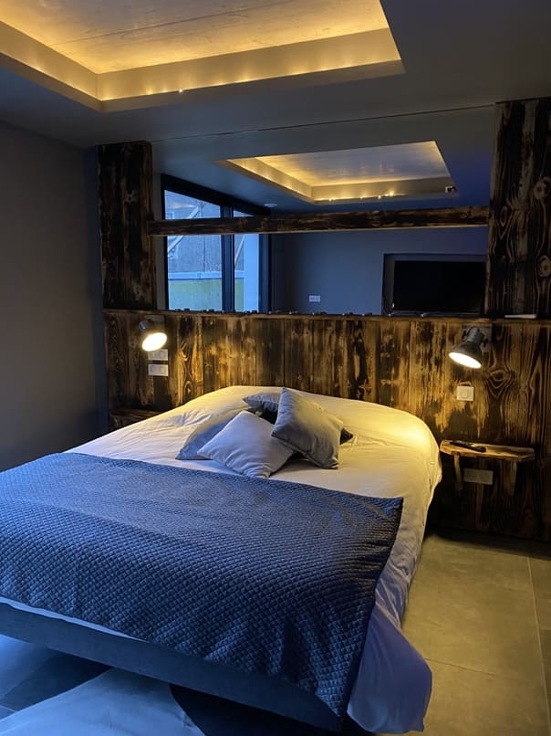 LE FRUIT DÉFENDU - Love’nSpa - weekend en amoureux, love rooms avec spa ou jacuzzi privatif3 de LE FRUIT DÉFENDU