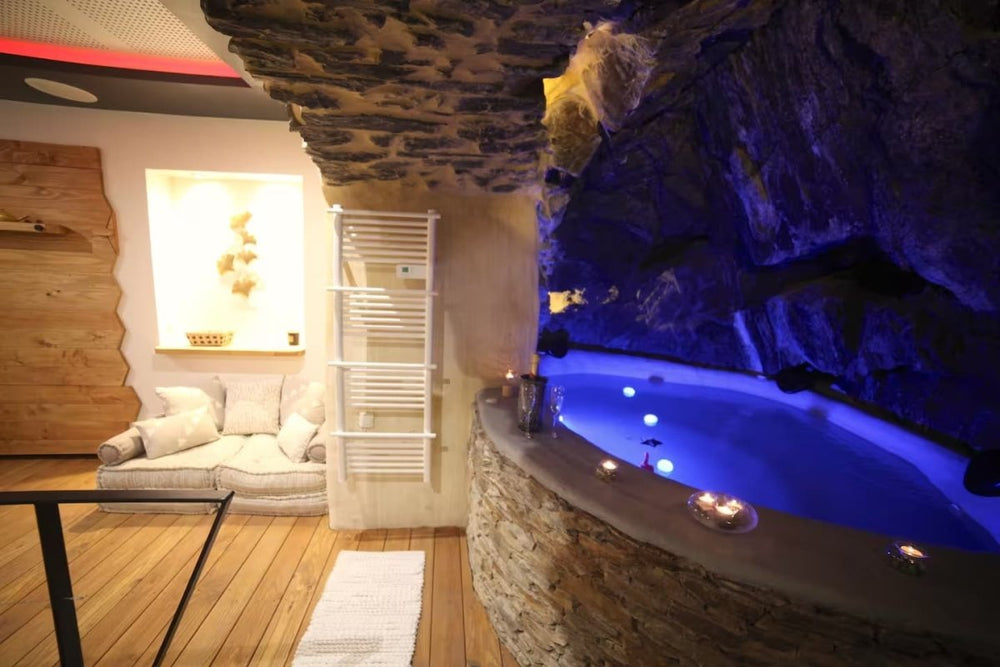Le Ginkgo Collioure : spa troglodyte - Love’nSpa - weekend en amoureux, love rooms avec spa ou jacuzzi privatif10 de Le Ginkgo Collioure: troglodyte spa