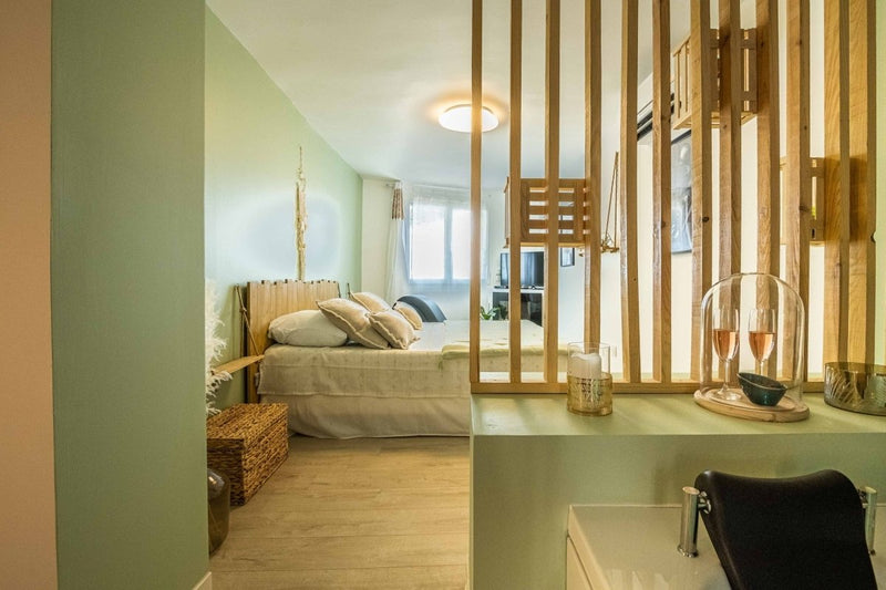 Le Lovely Narbonnais - Love’nSpa - weekend en amoureux, love rooms avec spa ou jacuzzi privatif2 de Le Lovely Narbonnais