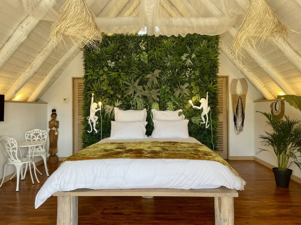 Le Moulin de la Jarousse - Cabane Indonésienne - Love’nSpa - weekend en amoureux, love rooms avec spa ou jacuzzi privatif1 de Le Moulin de la Jarousse - Cabane Bornéo