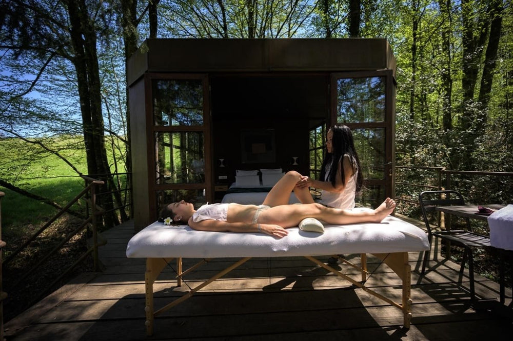 Le Moulin de la Jarousse - Cabane Métal - Love’nSpa - weekend en amoureux, love rooms avec spa ou jacuzzi privatif4 de Le Moulin de la Jarousse - Cabane Métal