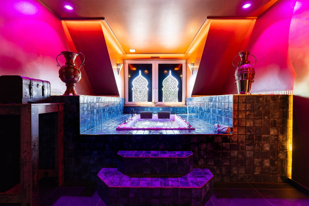 Le Palais des Mille et Une Nuits - Love Room, Jacuzzi, Pièce Secrète - Love’nSpa - weekend en amoureux, love rooms avec spa ou jacuzzi privatif3 de Le Palais des Mille et Une Nuits - Love Room, Jacuzzi, Pièce Secrète