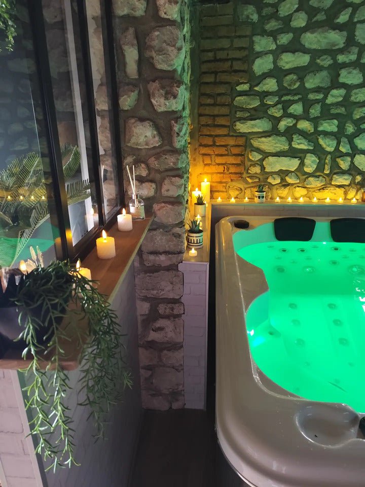Le Petit Paradis - Love’nSpa - weekend en amoureux, love rooms avec spa ou jacuzzi privatif5 de Le Petit Paradis