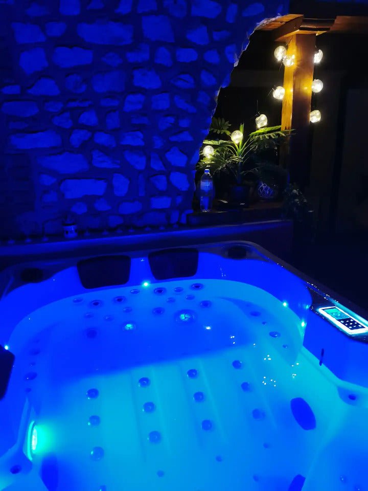 Le Petit Paradis - Love’nSpa - weekend en amoureux, love rooms avec spa ou jacuzzi privatif10 de Le Petit Paradis
