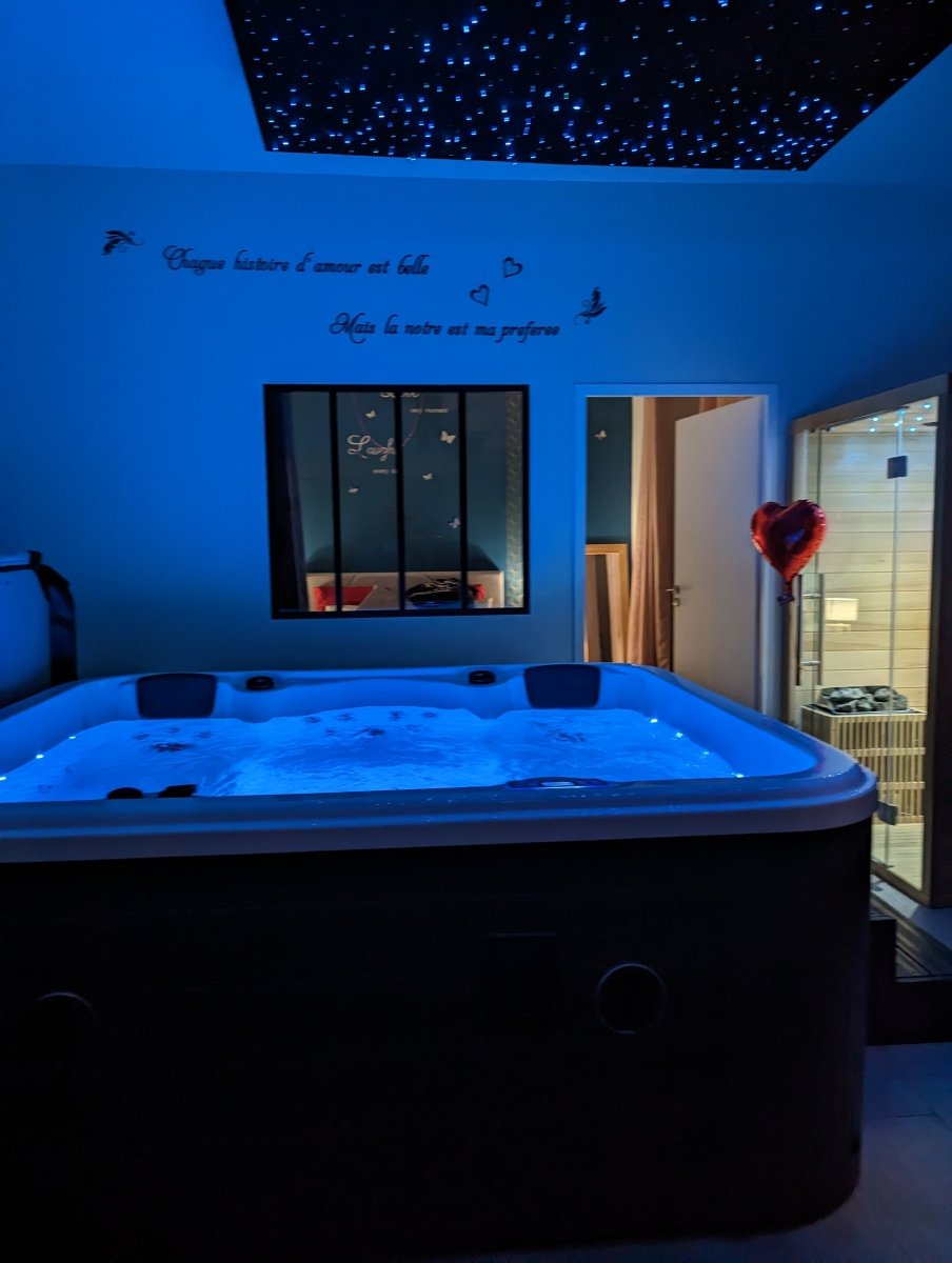 Le Romantik' - Love’nSpa - weekend en amoureux, love rooms avec spa ou jacuzzi privatif2 de Le Romantik'