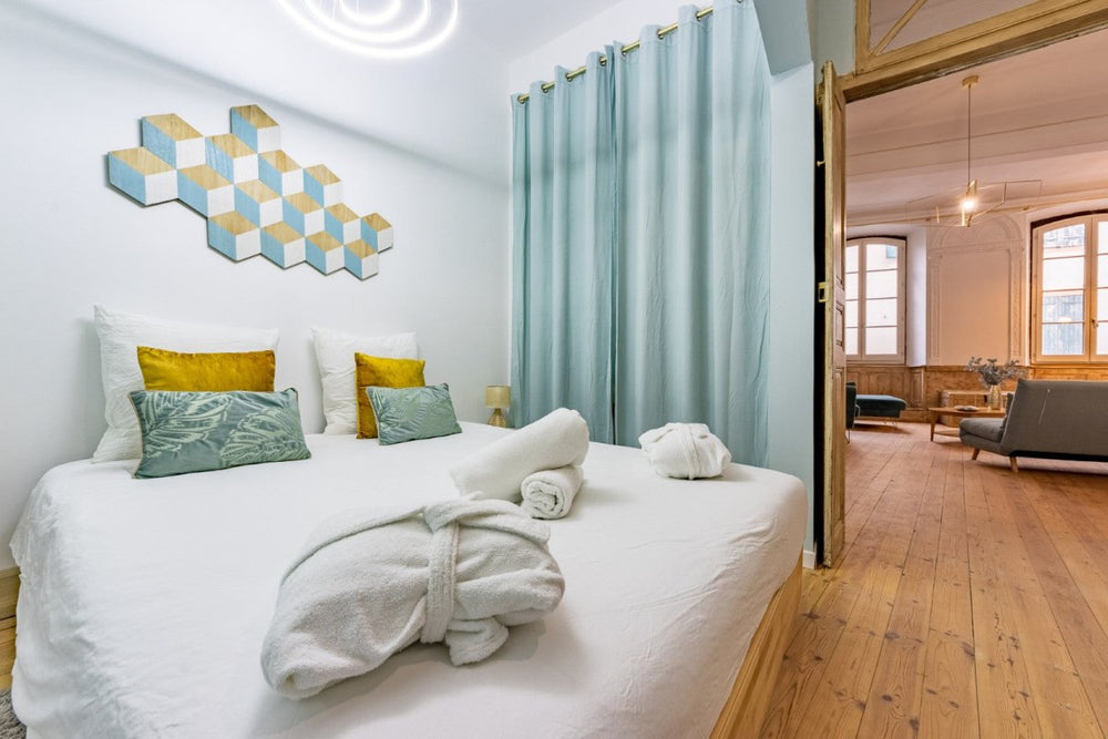 Le Romantique & Spa - Love’nSpa - weekend en amoureux, love rooms avec spa ou jacuzzi privatif1 de Le Romantique & Spa