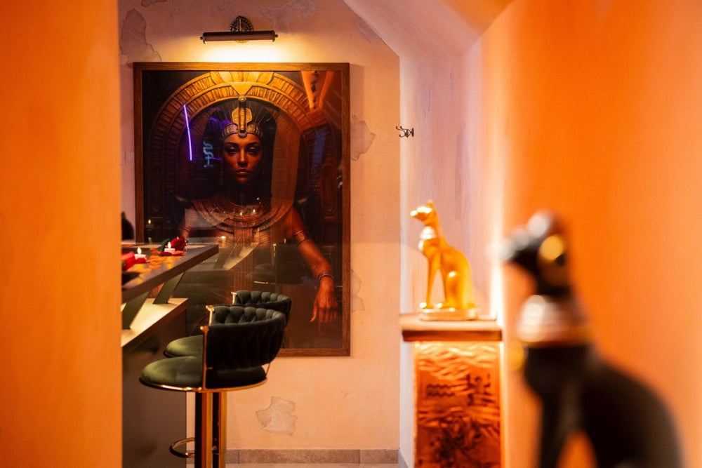 Le Secret de Cléopâtre - Love Room, Jacuzzi, Pièce Secrète - Love’nSpa - weekend en amoureux, love rooms avec spa ou jacuzzi privatif10 de Le Secret de Cléopâtre - Love Room, Jacuzzi, Pièce Secrète