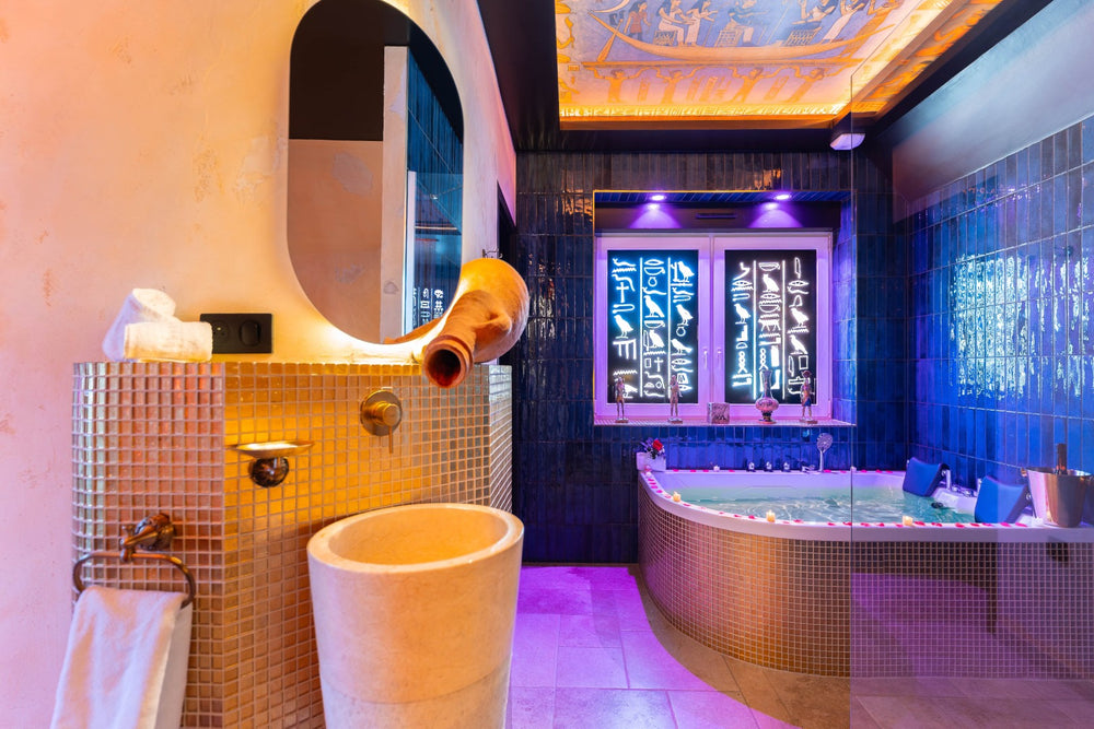Le Secret de Cléopâtre - Love’nSpa - weekend en amoureux, love rooms avec spa ou jacuzzi privatif3 de Le Secret de Cléopâtre - Love Room, Jacuzzi, Pièce Secrète
