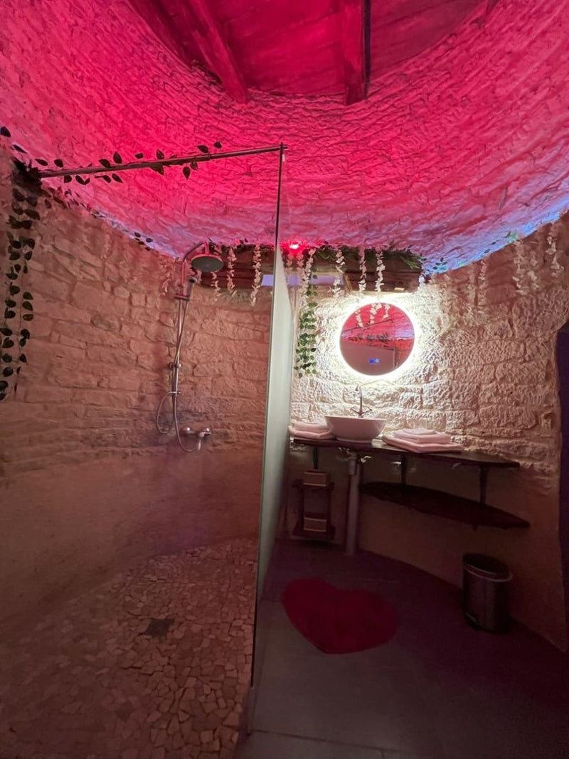 Le Secret du Pigeonnier - Love’nSpa - weekend en amoureux, love rooms avec spa ou jacuzzi privatif3 de Le Secret du Pigeonnier