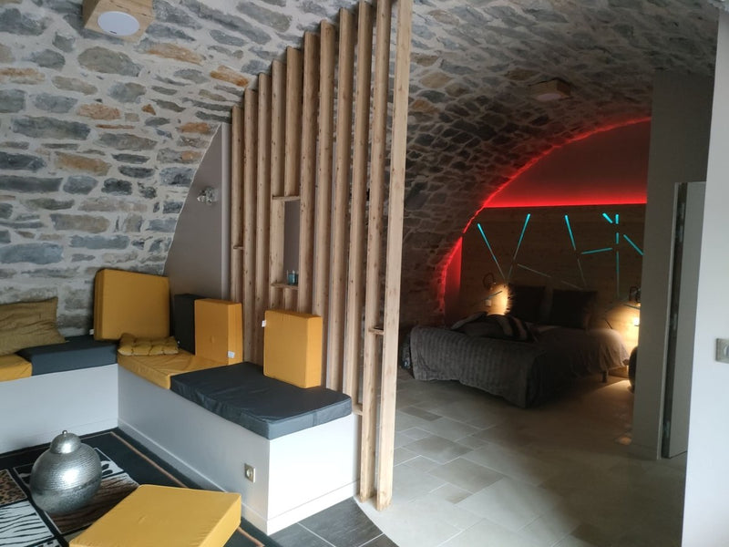 Le Soleilo - Gîte Prestige - Soleil Eau et Spa - Love’nSpa - weekend en amoureux, love rooms avec spa ou jacuzzi privatif2 de Le Soleilo - Gîte Prestige*****