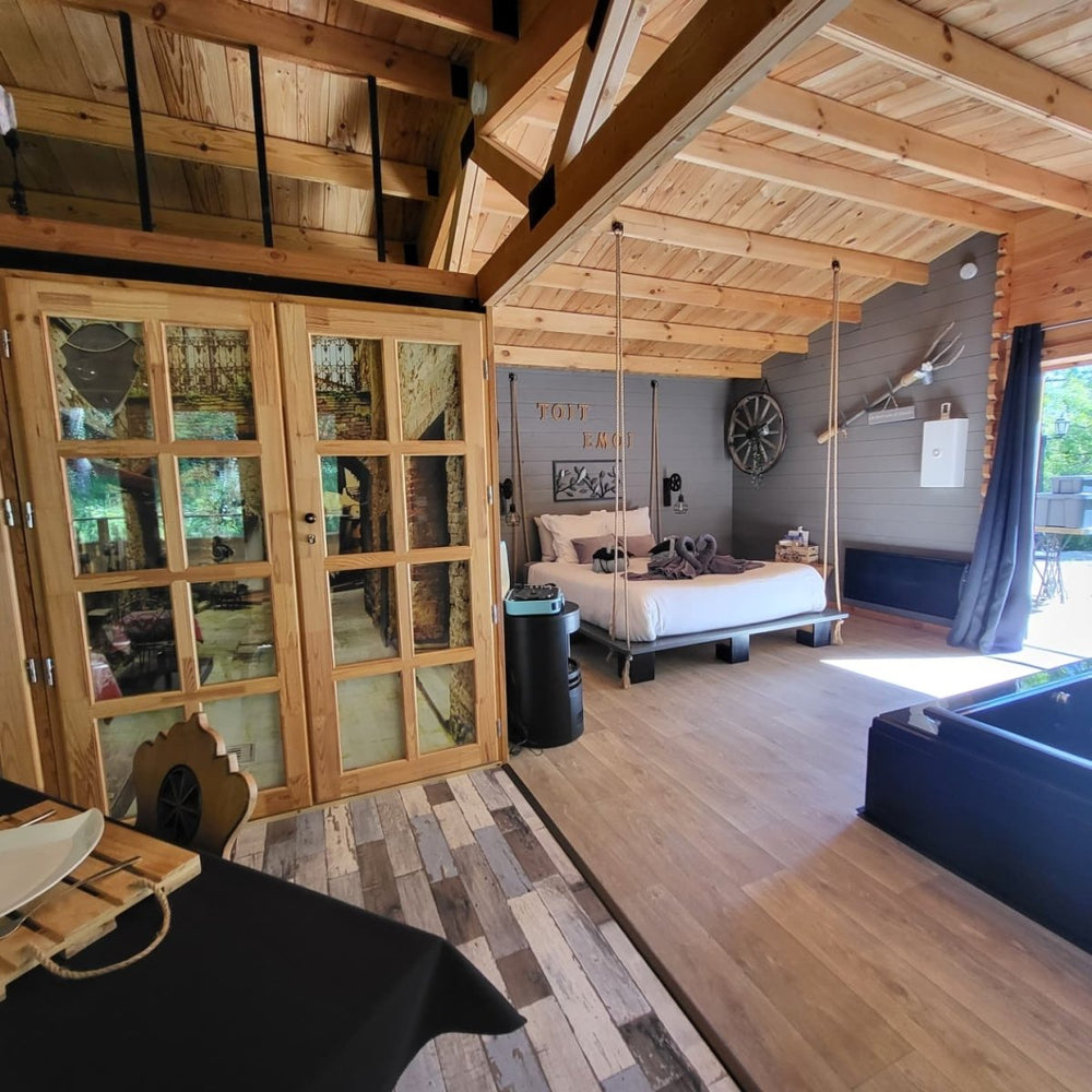 Le Toit Emoi - Love’nSpa - weekend en amoureux, love rooms avec spa ou jacuzzi privatif11 de Le Toit Emoi