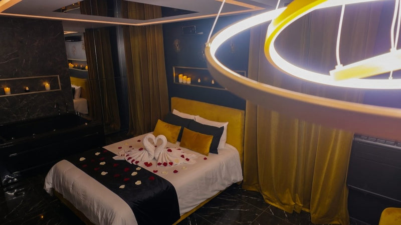 L'Écrin d'Or - Love’nSpa - weekend en amoureux, love rooms avec spa ou jacuzzi privatif4 de L'Écrin d'Or