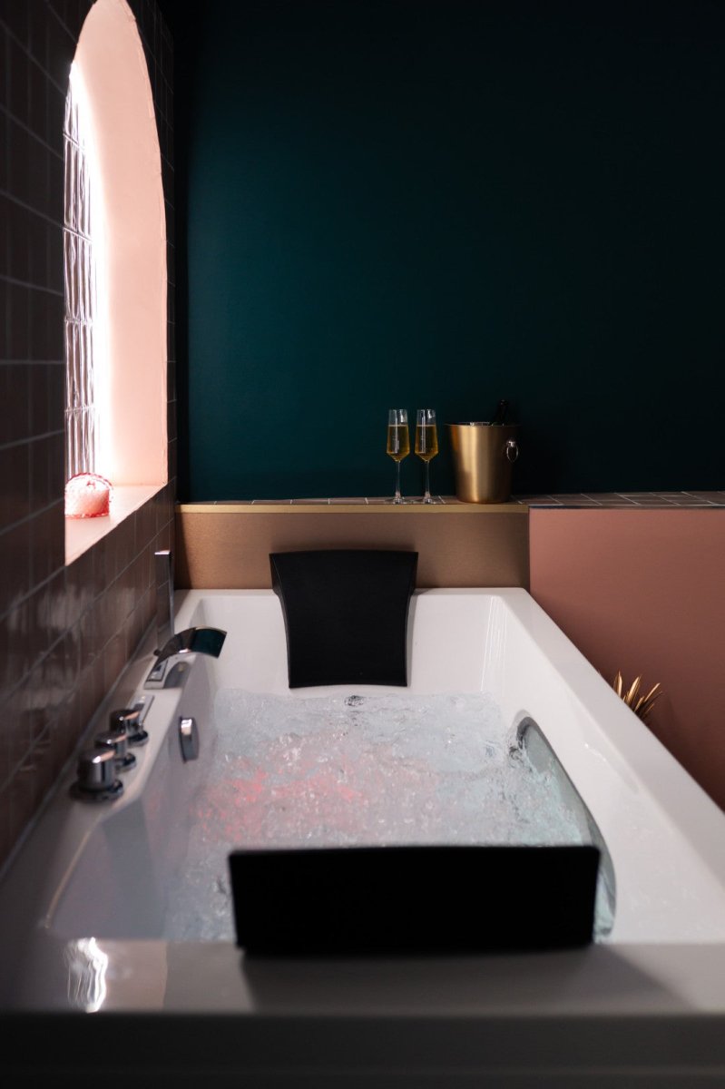 L'écrin du désir - Love’nSpa - weekend en amoureux, love rooms avec spa ou jacuzzi privatif3 de L'écrin du désir
