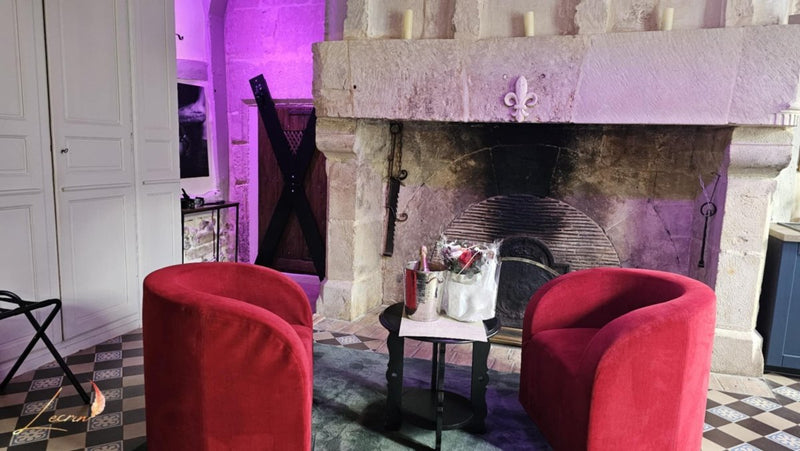 L'écrin - La Suite médiévale - Love’nSpa - weekend en amoureux, love rooms avec spa ou jacuzzi privatif4 de L'écrin - La Suite médiévale