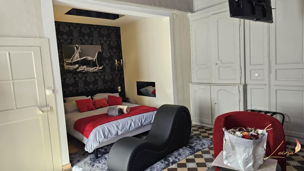 L'écrin - La Suite médiévale - Love’nSpa - weekend en amoureux, love rooms avec spa ou jacuzzi privatif4 de L'écrin - La Suite médiévale