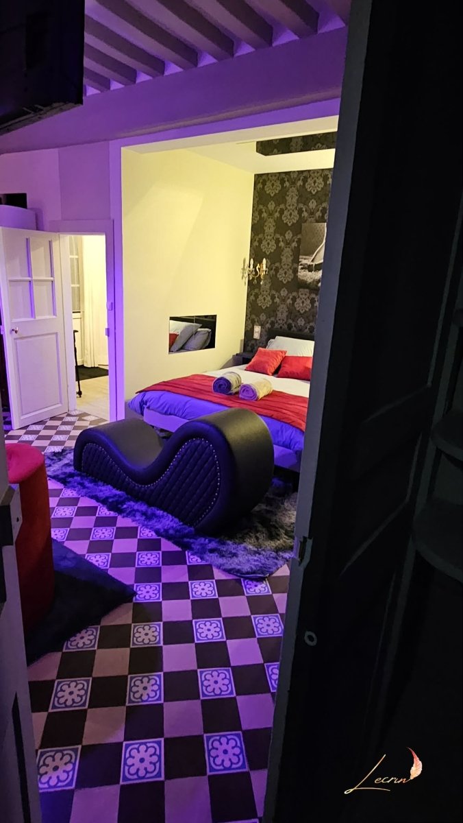 L'écrin - La Suite médiévale - Love’nSpa - weekend en amoureux, love rooms avec spa ou jacuzzi privatif10 de L'écrin - La Suite médiévale