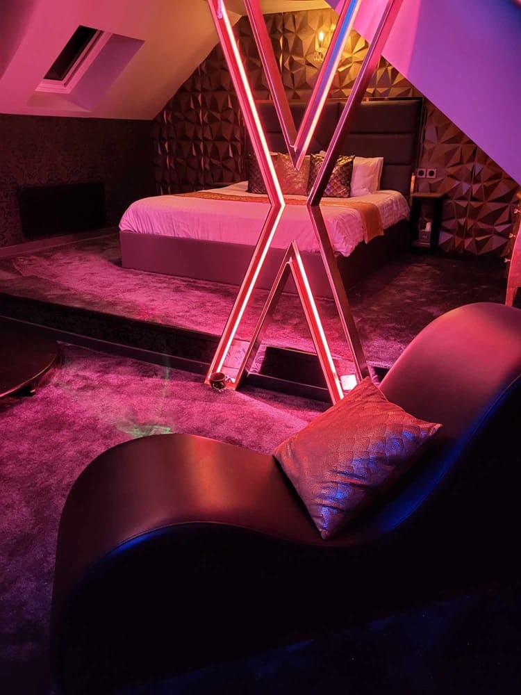 L'Élixir Vitré - La Suite de l'Elixir - Love’nSpa - weekend en amoureux, love rooms avec spa ou jacuzzi privatif1 de L'Élixir Vitré - La Suite de l'Elixir