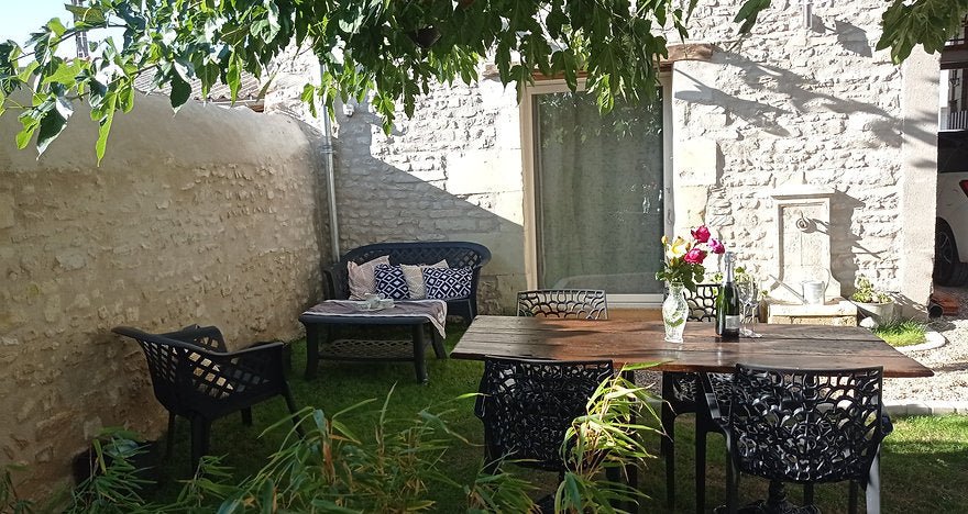 Les Charmes du Lac - Love’nSpa - weekend en amoureux, love rooms avec spa ou jacuzzi privatif11 de The Charms of the Lake