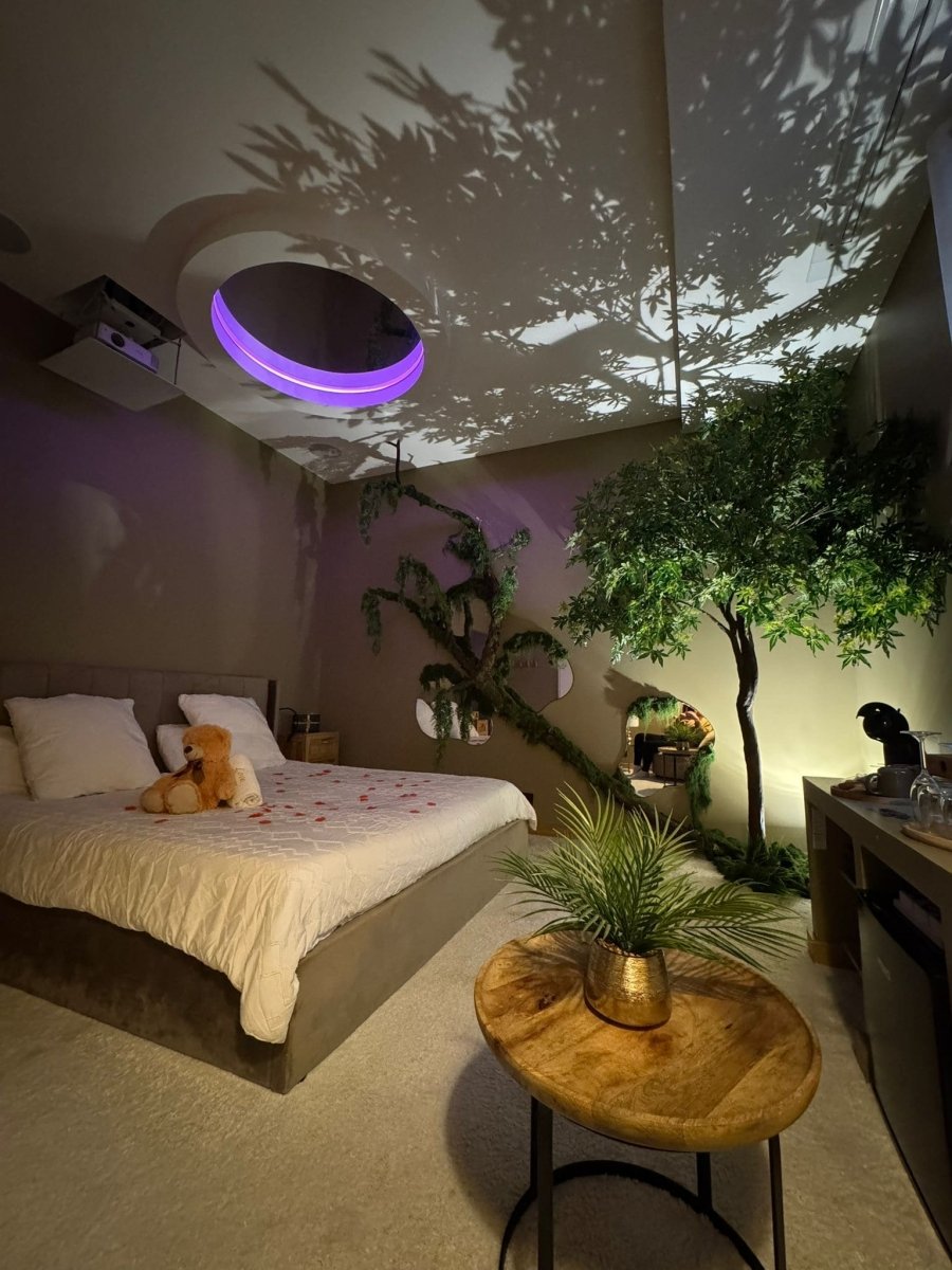 Les Cinq Eléments // Love room La Terre - Love’nSpa - weekend en amoureux, love rooms avec spa ou jacuzzi privatif2 de Les Cinq Eléments // Love room La Terre