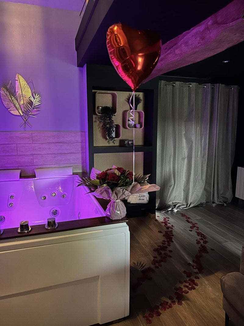 Les Échappées Romantiques - La Petite Maison - Love’nSpa - weekend en amoureux, love rooms avec spa ou jacuzzi privatif1 de Les Échappées Romantiques- La Petite Maison