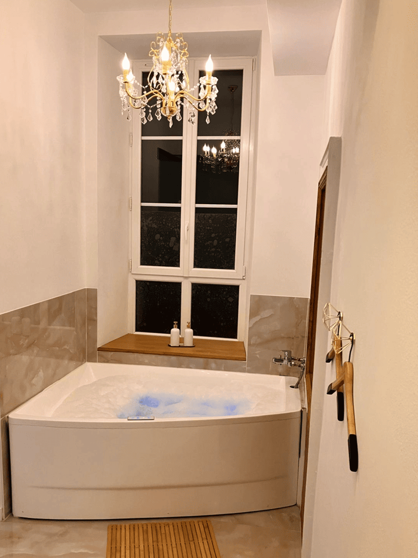 Les Secrets du Mont - Love’nSpa - weekend en amoureux, love rooms avec spa ou jacuzzi privatif4 de Les Secrets du Mont