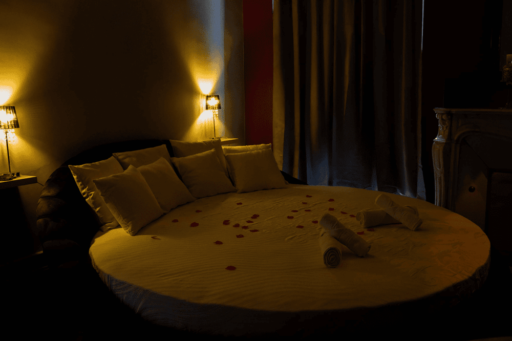Les Secrets du Mont - Love’nSpa - weekend en amoureux, love rooms avec spa ou jacuzzi privatif6 de Les Secrets du Mont