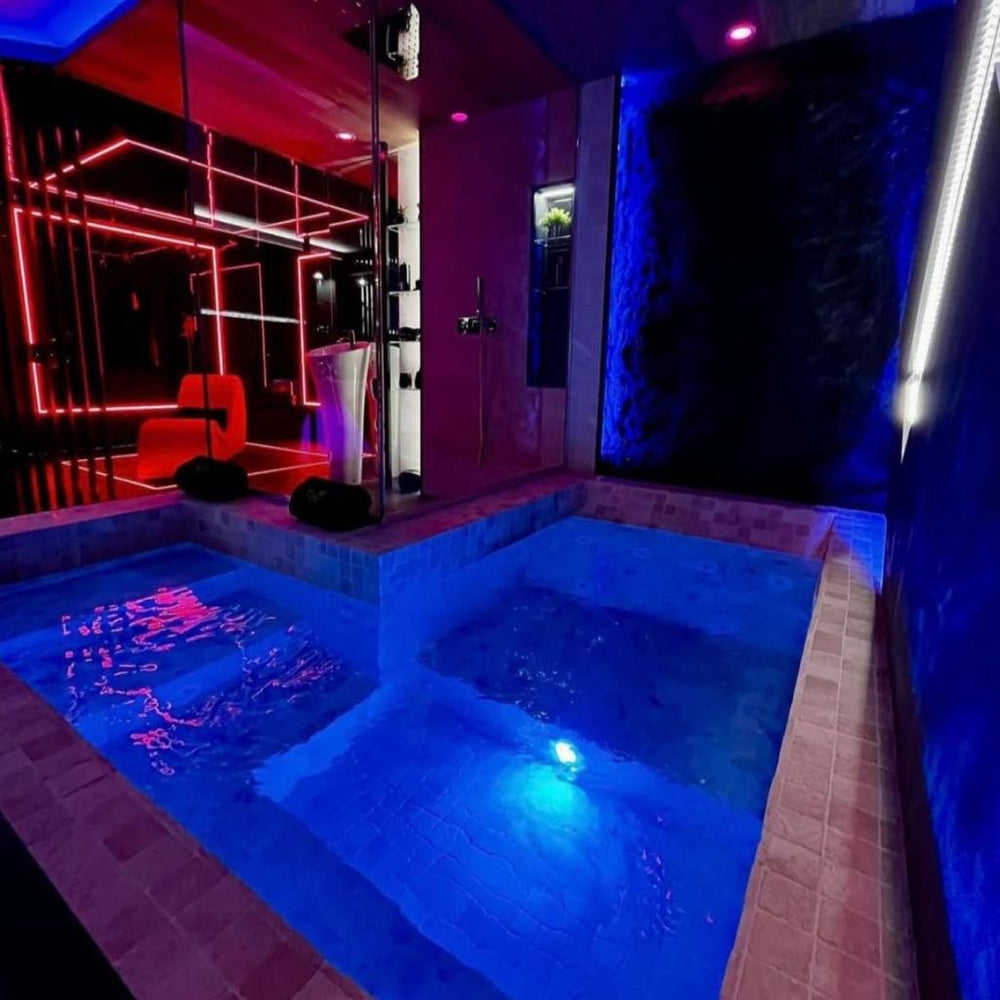Les Secrets Rooms L'EVASION DES DESIRS - Love’nSpa - weekend en amoureux, love rooms avec spa ou jacuzzi privatif1 de Les Secrets Rooms L'EVASION DES DESIRS