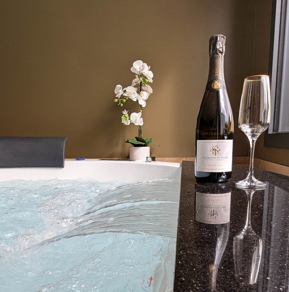 Les Suites du Payré - Suite Passion - Love’nSpa - weekend en amoureux, love rooms avec spa ou jacuzzi privatif5 de Les Suites du Payré - Suite Passion
