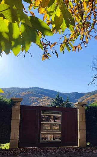 L'Escapade Amoureuse - Love’nSpa - weekend en amoureux, love rooms avec spa ou jacuzzi privatif9 de L'Escapade Amoureuse