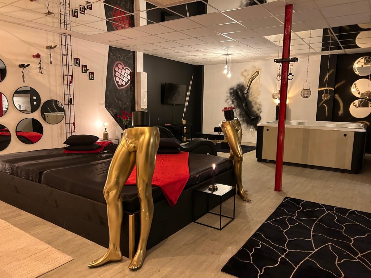 L'escapade sensuelle - Love’nSpa - weekend en amoureux, love rooms avec spa ou jacuzzi privatifL'escapade sensuelle