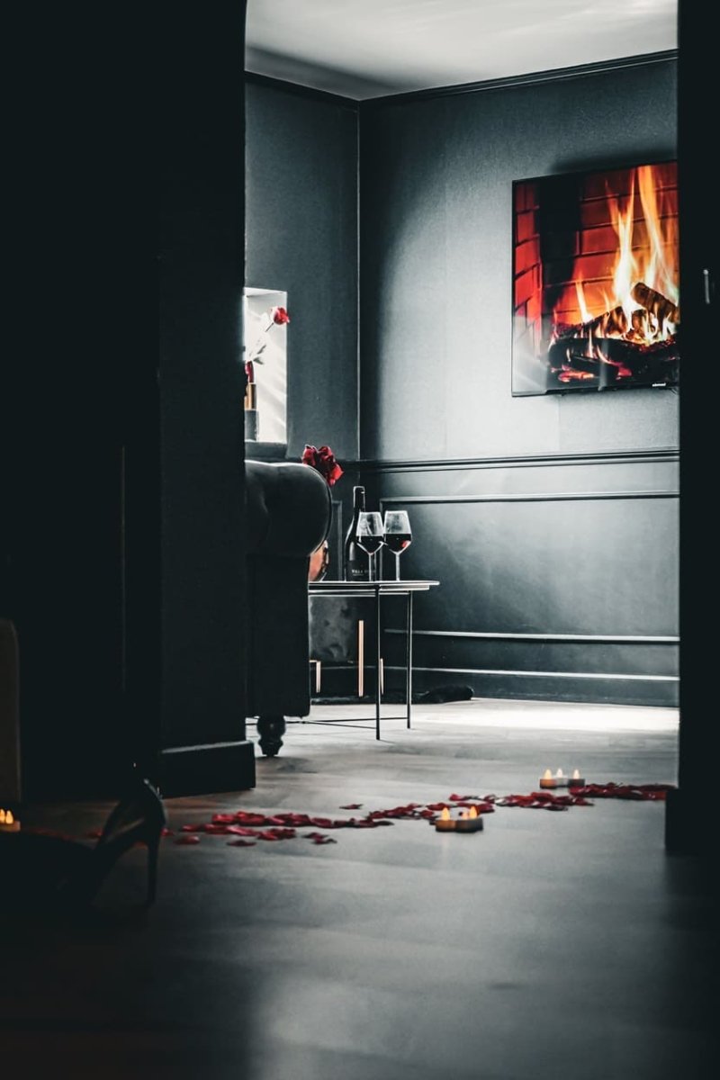 L'Essentiel 84 - La suite TENTATION - Love’nSpa - weekend en amoureux, love rooms avec spa ou jacuzzi privatif14 de L'Essentiel Gîte de Charme 5 Etoiles - La suite TENTATION