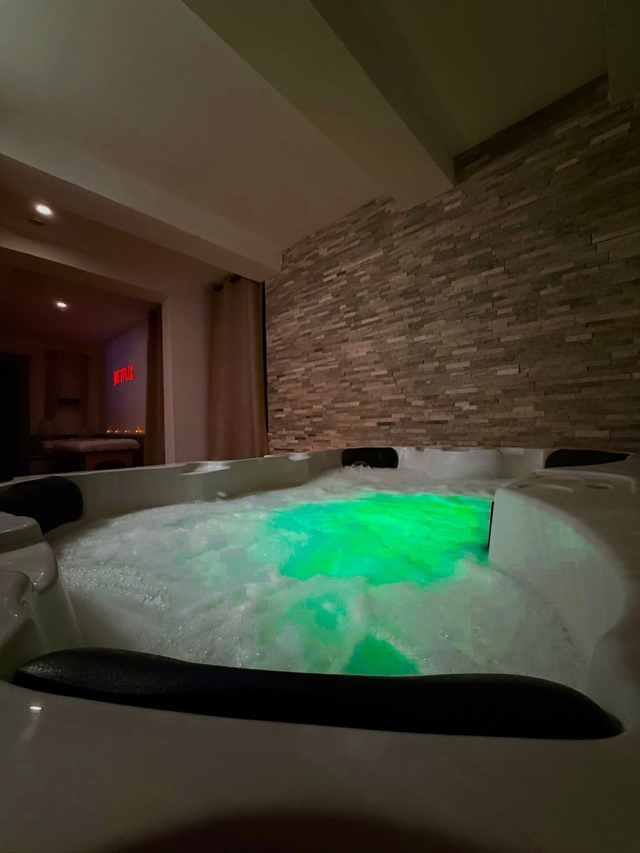 L'Evasion Etoilée - Love’nSpa - weekend en amoureux, love rooms avec spa ou jacuzzi privatif3 de L'Evasion Etoilée