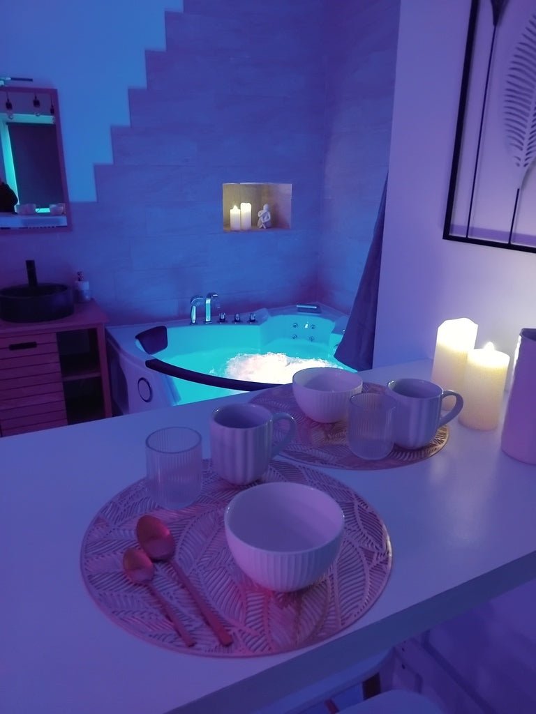 L'Evasion - Love’nSpa - weekend en amoureux, love rooms avec spa ou jacuzzi privatif8 de L'Evasion