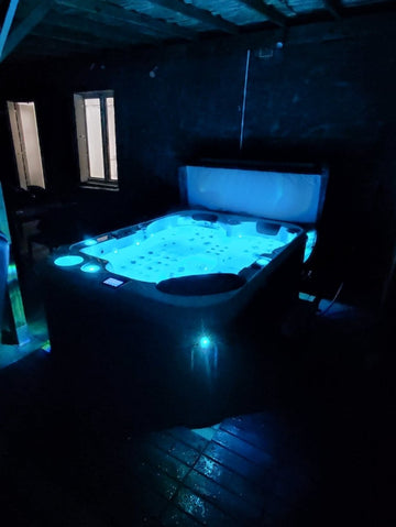 L'évasion Plaisir SPA - Love’nSpa - weekend en amoureux, love rooms avec spa ou jacuzzi privatif