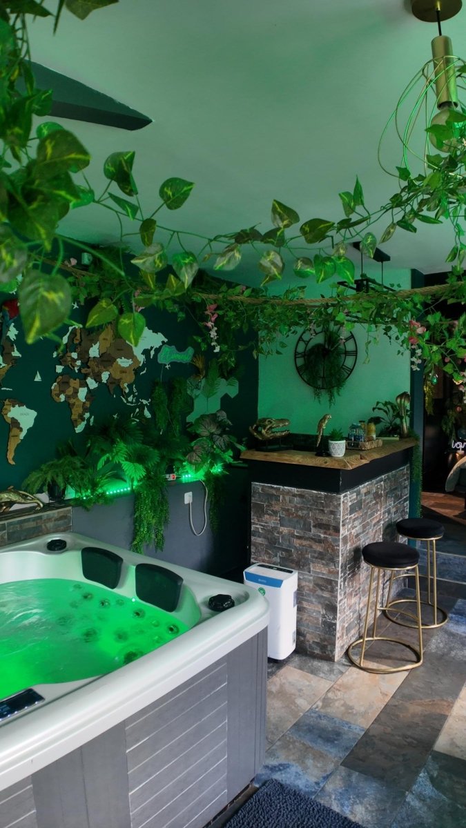 L'Everest Rooms - Love Room Amazone - Love’nSpa - weekend en amoureux, love rooms avec spa ou jacuzzi privatif8 de L'Everest Rooms - Love Room Amazone