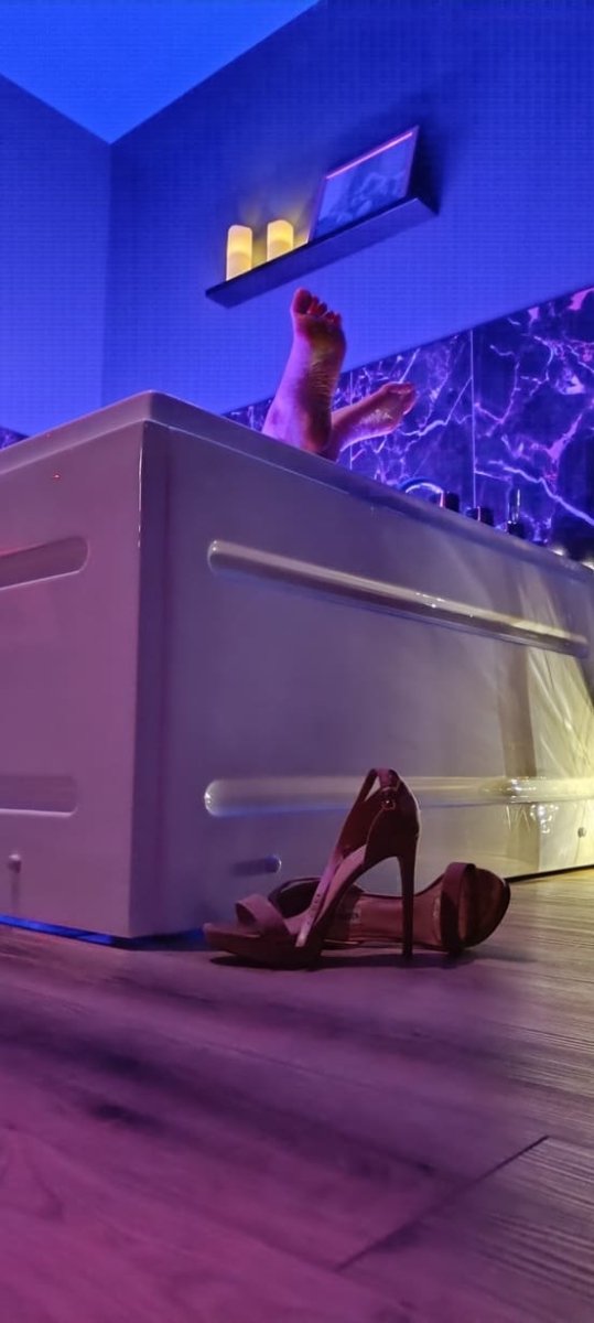 L'Exquise Tentation - Love’nSpa - weekend en amoureux, love rooms avec spa ou jacuzzi privatif4 de L'Exquise Tentation