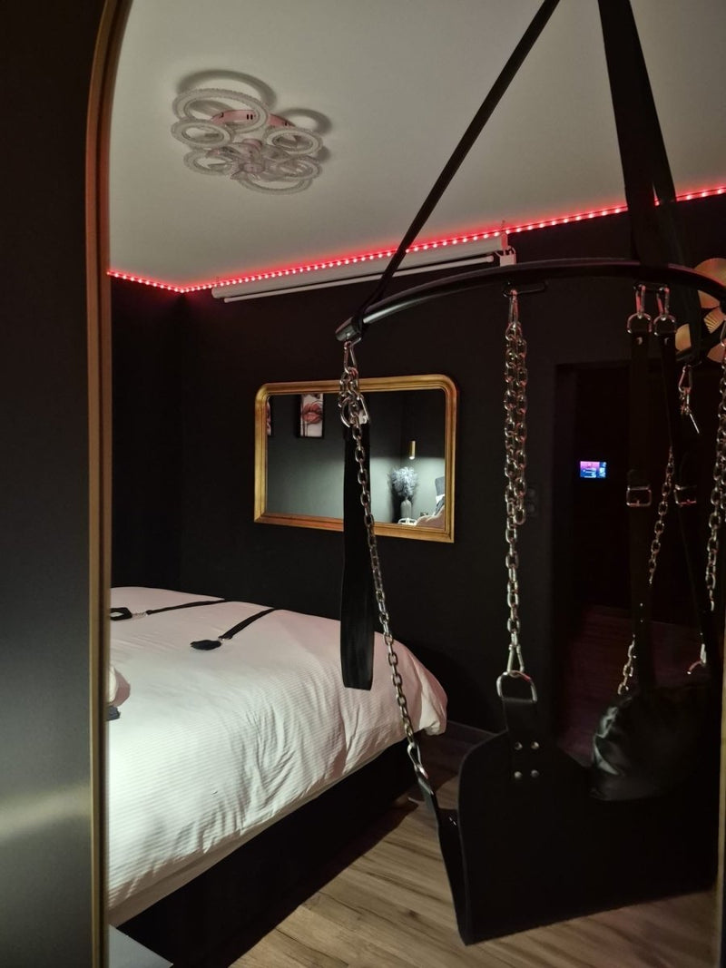 L'Impasse Des Cœurs - Love’nSpa - weekend en amoureux, love rooms avec spa ou jacuzzi privatif3 de L'Impasse Des Cœurs