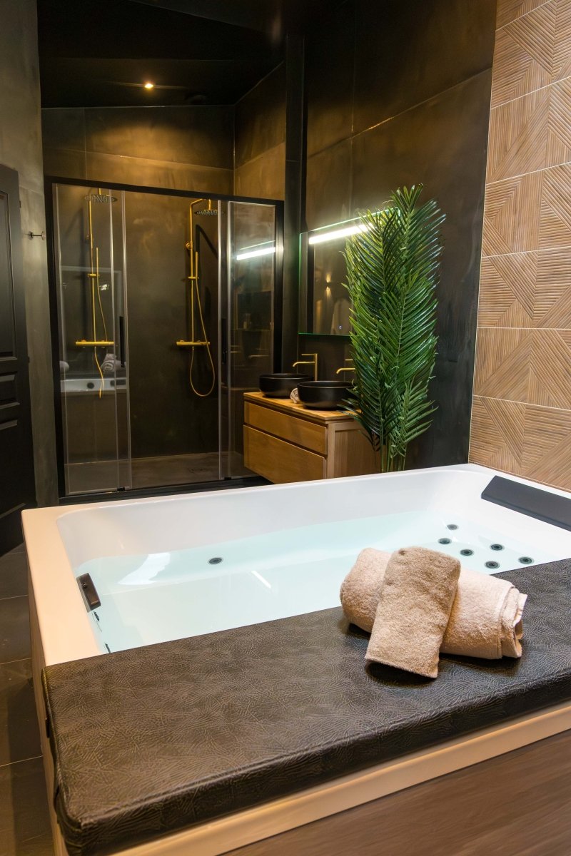 L'Inattendu - Love’nSpa - weekend en amoureux, love rooms avec spa ou jacuzzi privatif5 de L'Inattendu